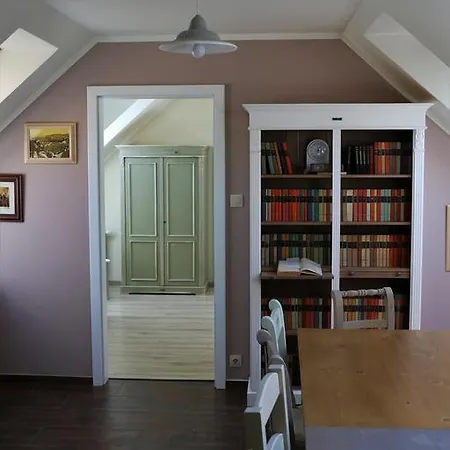 Bed & Breakfast Fogado A Patkolokovacshoz Vendeghaz *