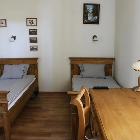 Bed & Breakfast Fogado A Patkolokovacshoz Vendeghaz *