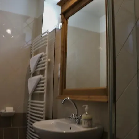 Bed & Breakfast Fogado A Patkolokovacshoz Vendeghaz *